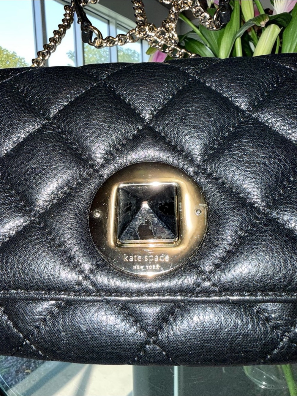 Kate Spade Quilted Black Leather Crossbody Bag with Metal Chain - Picture 8 of 9